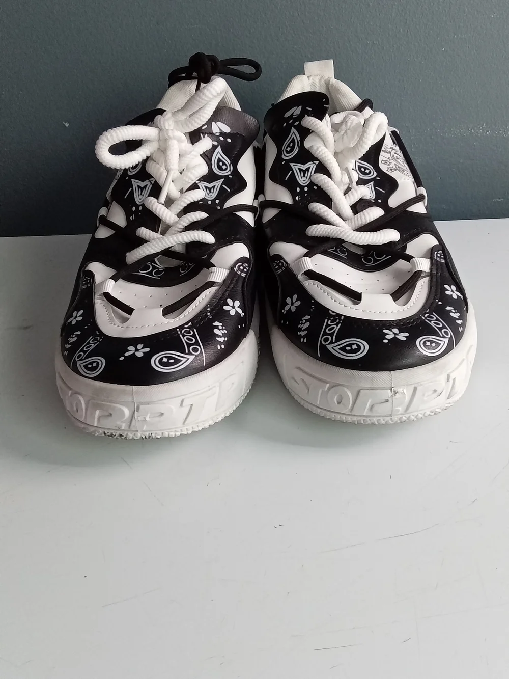 Shoes Culture Bandana Paisley‎ Low Top Sneakers Black White Streetwear Mens 41